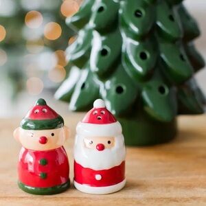 New Pearhead Salt and Pepper Shakers